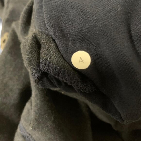 Lululemon Cozy Gratitude Wrap Jacket - Chic Dark Gray Layer for Athleisure & Cas - Picture 6 of 6